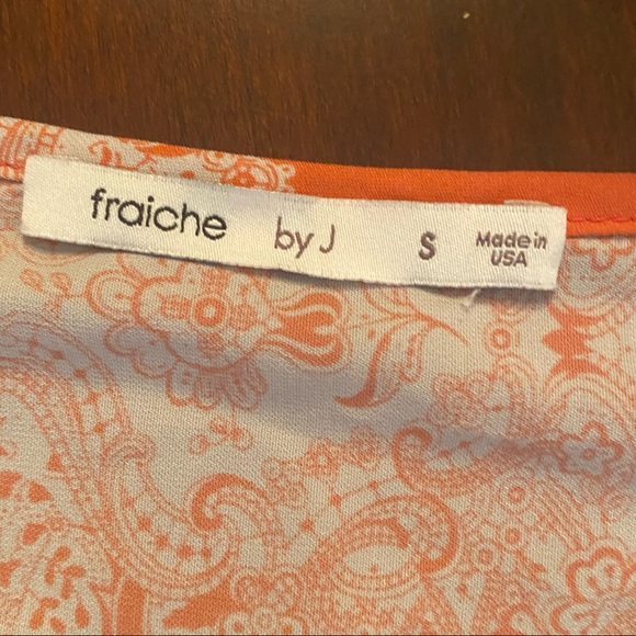Fraiche by J faux wrap Blouse Size Small - Picture 6 of 6